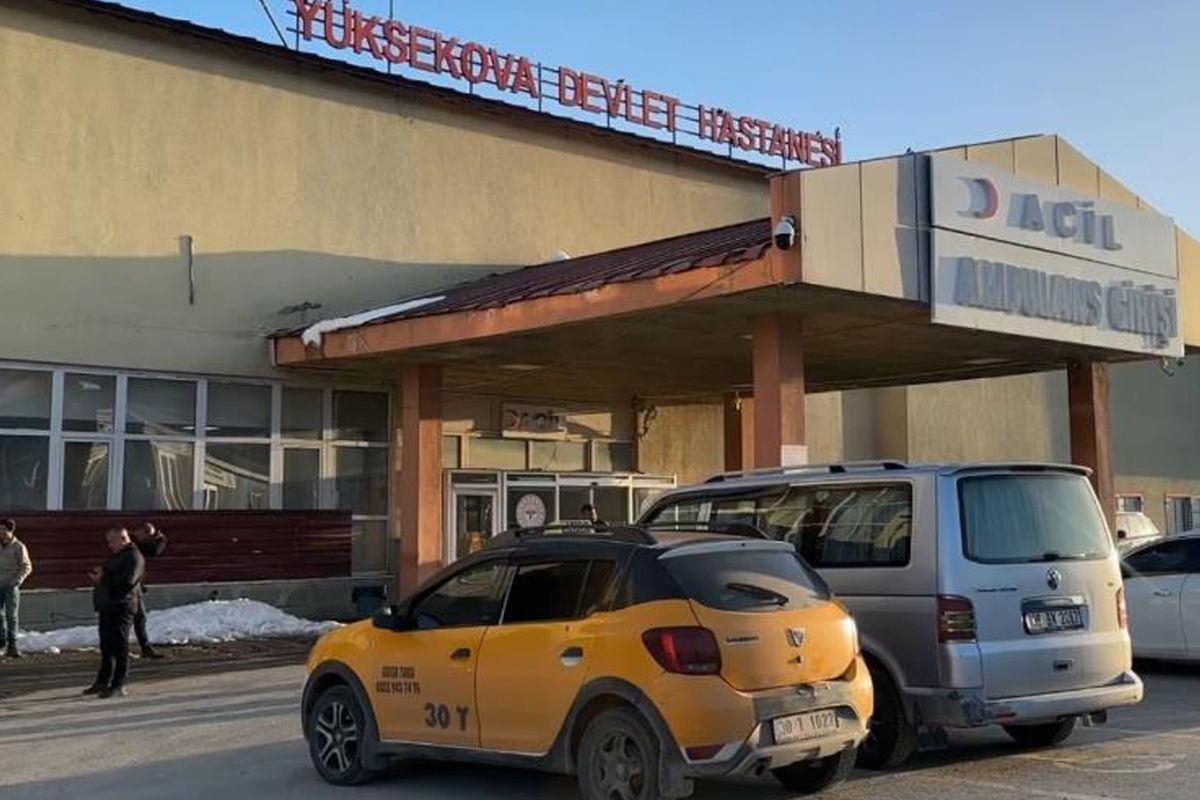 12 öğrenci apar topar hastaneye kaldırıldı