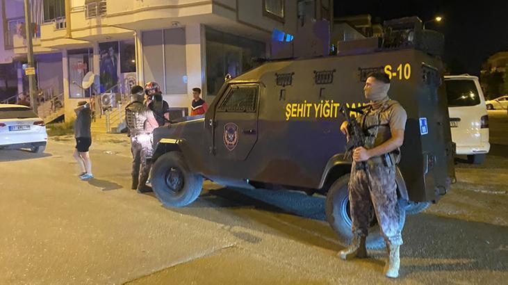 Adana’da aile faciası! Eski eşini öldürdü, oğlunu ağır yaralayıp intihar etti