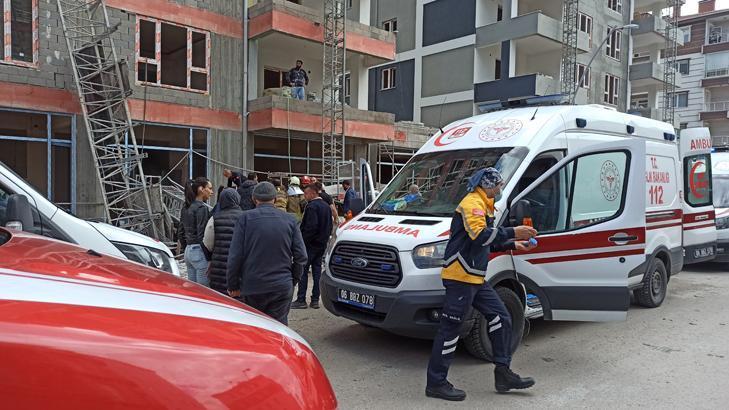 Ankara'da inşaatta iskele bir anda çöktü! 8 katlı binada korku dolu anlar: 1'i ağır 3 yaralı