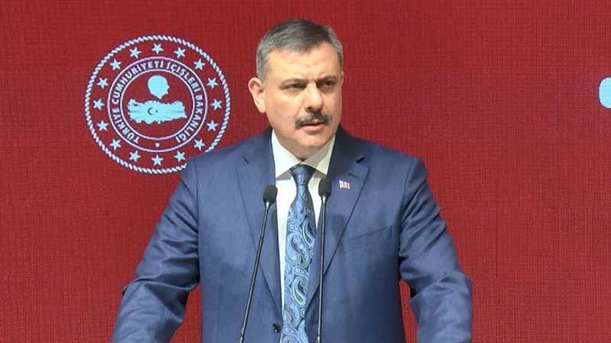 Bakan Çiftçi: Gaziantep ve Şanlıurfa'daki afetlerle ilgili 150 milyon lira gönderildi