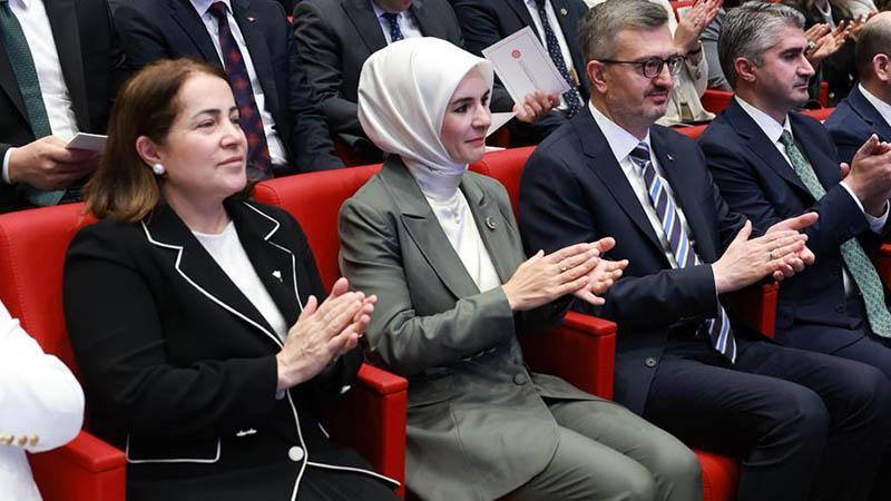 Bakan Göktaş: Aile değerlerini reyting malzemesine dönüştürenlerle mücadelemiz sürecek