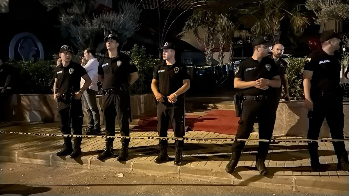 Denizli'de alacak verecek kavgası silahlı çatışmaya döndü: Çok sayıda ölü ve yaralı var