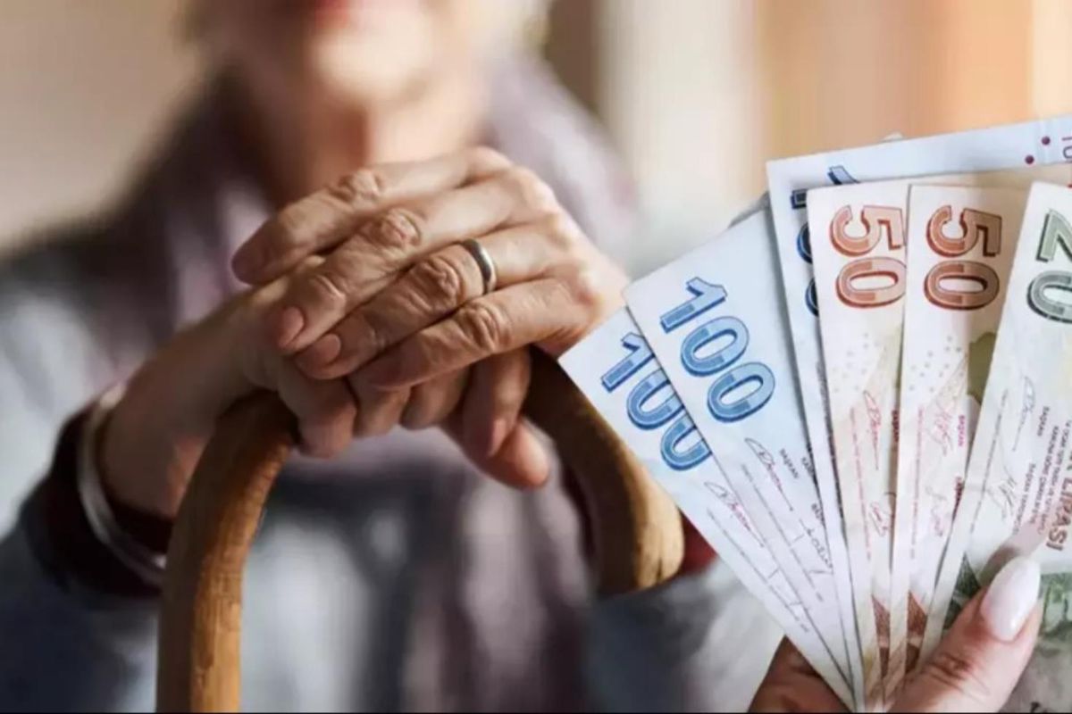 En düşük emekli aylığı düzenlemesi Meclis'ten geçti