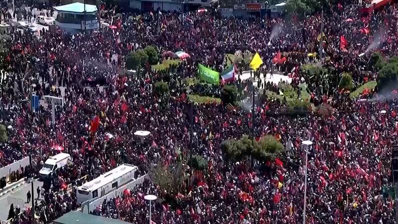 Hamaney için Meşhed'de cenaze töreni düzenlendi