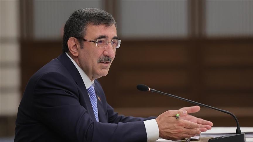 'İhracatımız Cumhuriyet tarihimizin en yüksek seviyesine ulaşmıştır'
