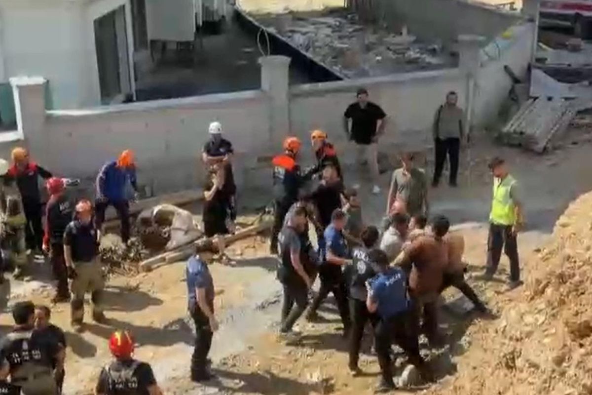 İstanbul Başakşehir'de inşaat alanında göçük! 1 işçi aranıyor