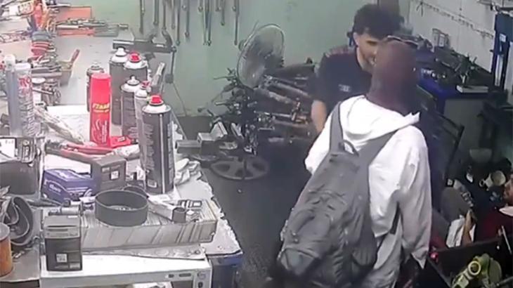 İstanbul'da erkeklere cinsel tacizde bulunan kadın gözaltına alındı
