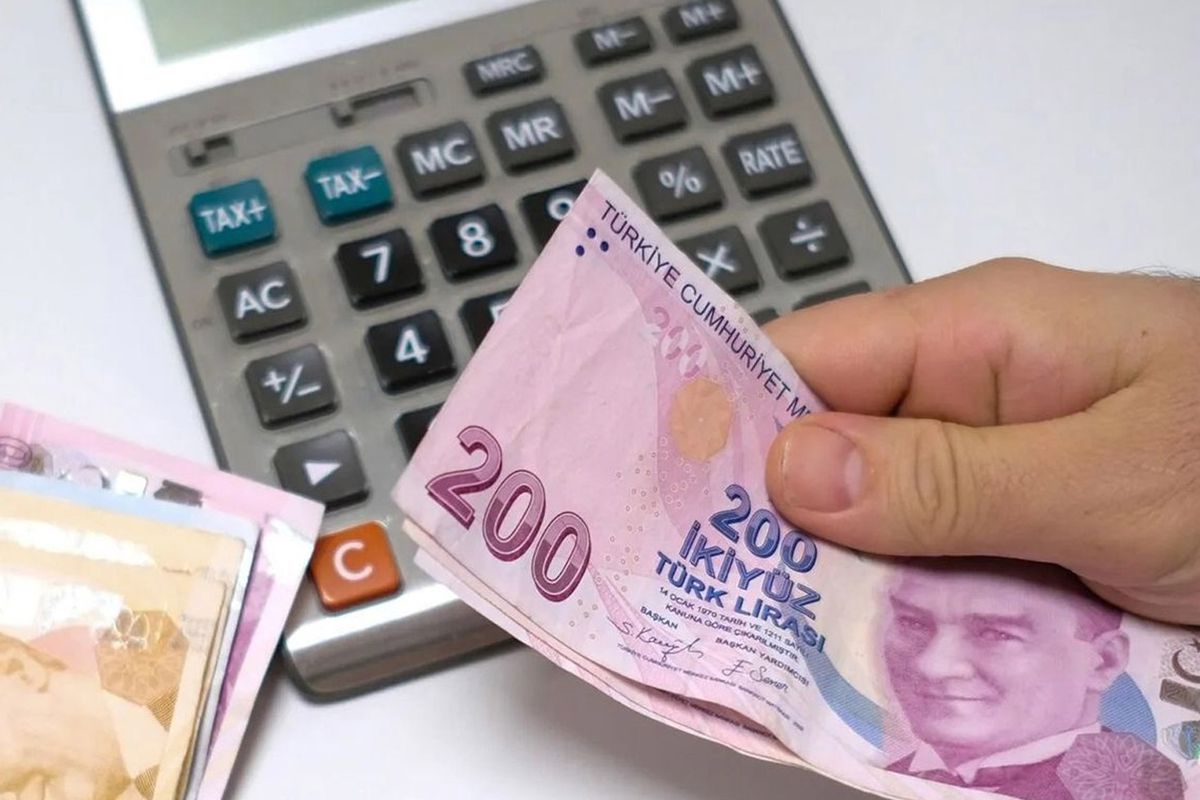 Memur zammında büyük değişim! İlk tahminler geldi