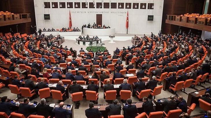 Öğrenci affına ve yükseköğretime ilişkin düzenlemeleri içeren kanun teklifi komisyonda kabul edildi