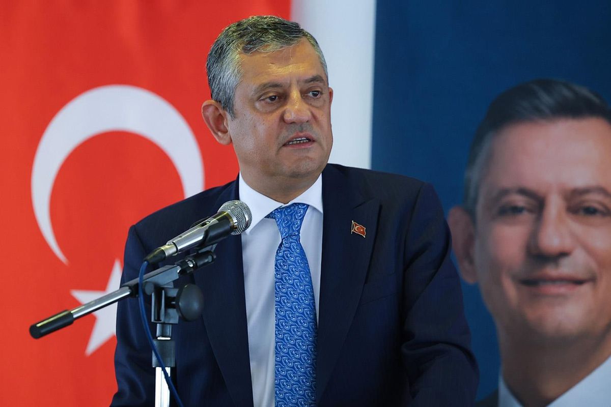 Özgür Özel'den Mansur Yavaş ve Zeydan Karalar açıklaması