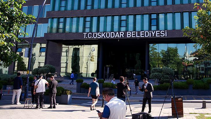 Son dakika: Üsküdar Belediyesi'ne operasyonda yeni detaylar! '300 bin dolar çikolata kutusunda teslim edildi'