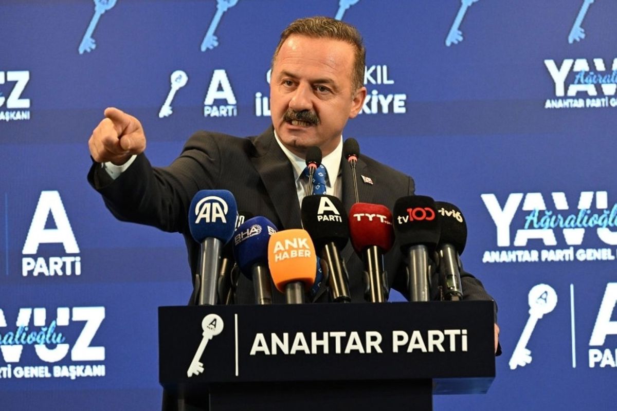 Yavuz Ağıralioğlu: Süleyman Soylu ile akrabayız, çok kızıyorum ona