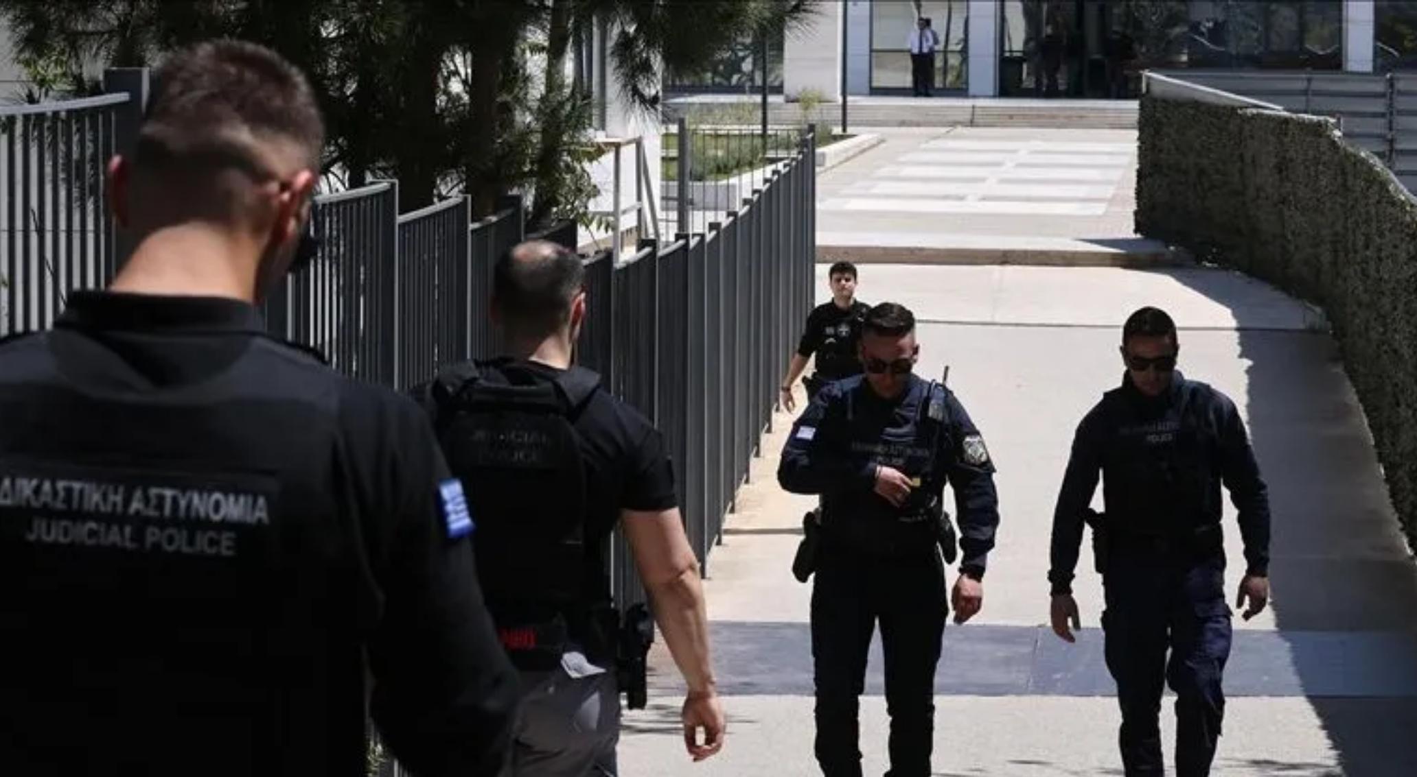 Yunanistan'da infial! Polis kurşunuyla vurulan otizmli genç yaşamını yitirdi